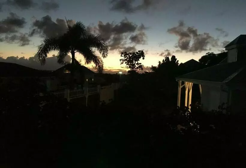 تختخواب و صبحانه Au Bel Vue Chez Sandrine