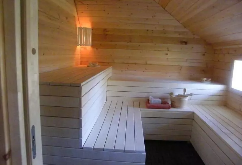 Aamiaismajoitus (B&B) Bij Ons Op 20