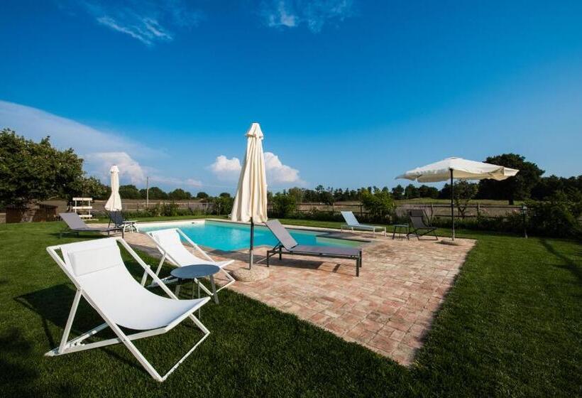 Отель Agriturismo La Ghiga