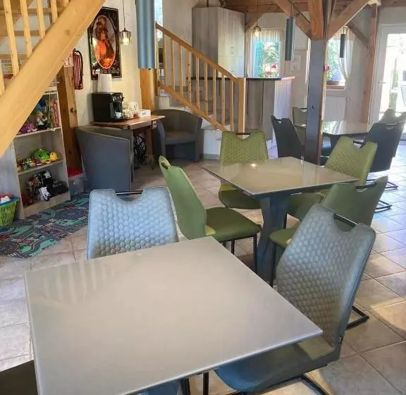 ペンション Farkas Vendégház