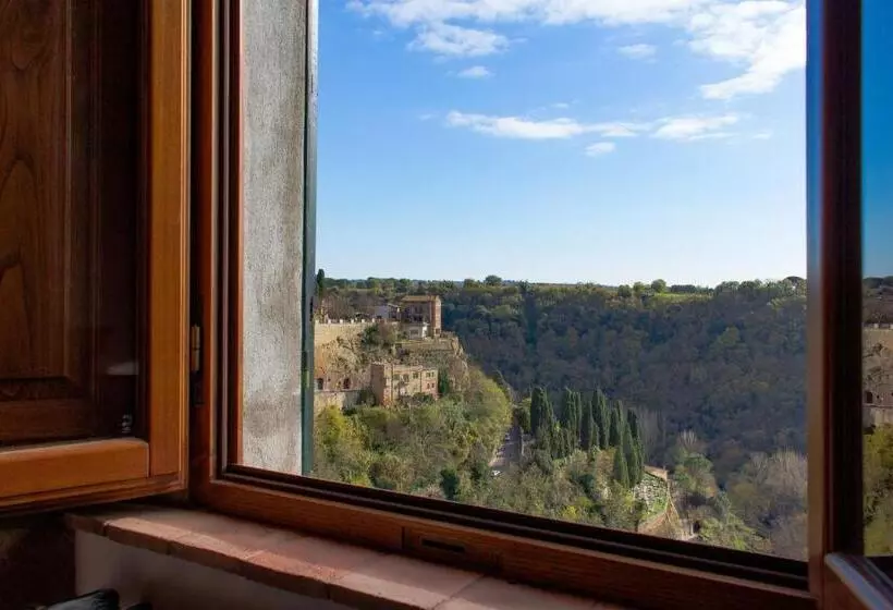 Majatalo La Posta Regia