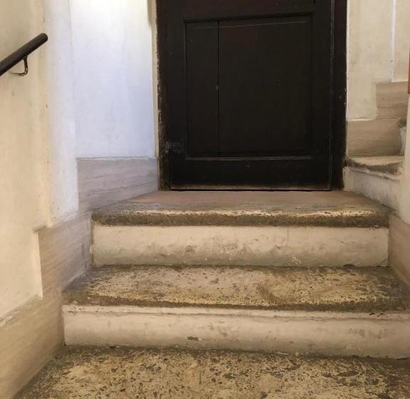 بنسيون La Posta Regia