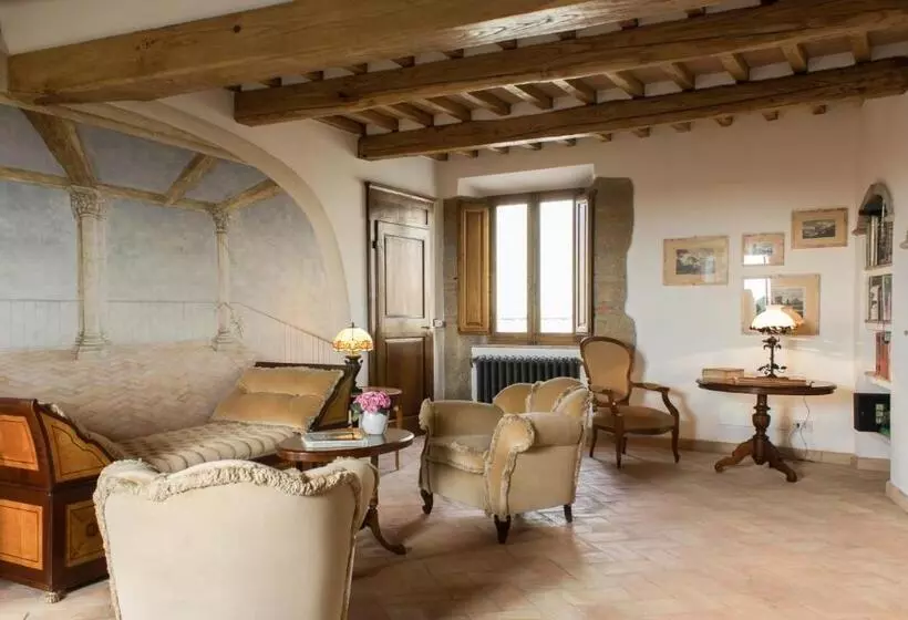 Majatalo La Posta Regia