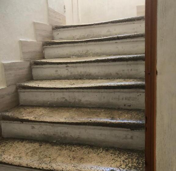 بنسيون La Posta Regia