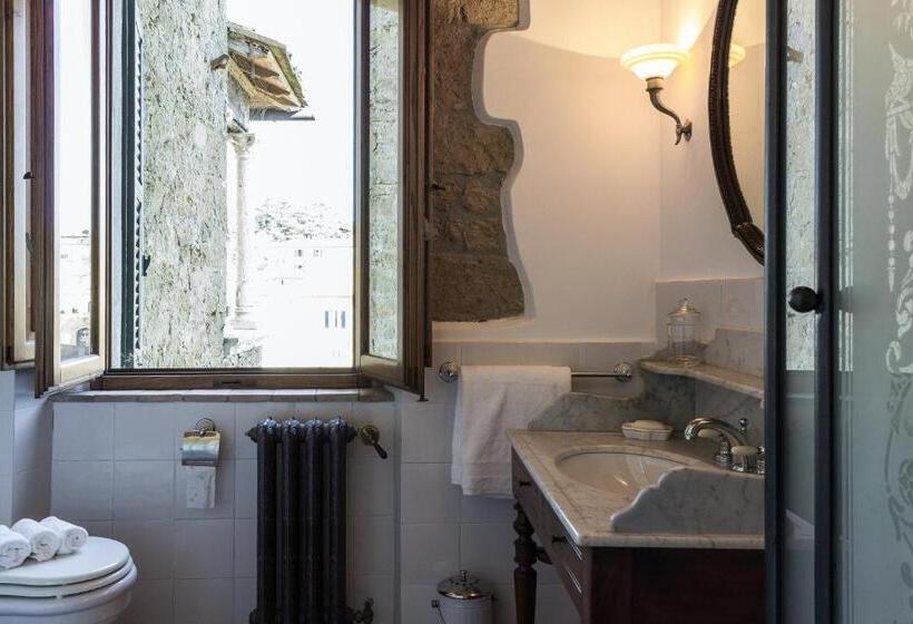 بنسيون La Posta Regia