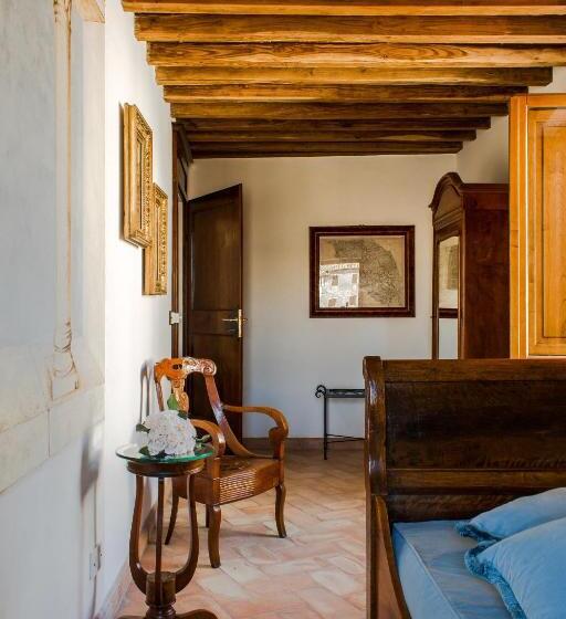 بنسيون La Posta Regia