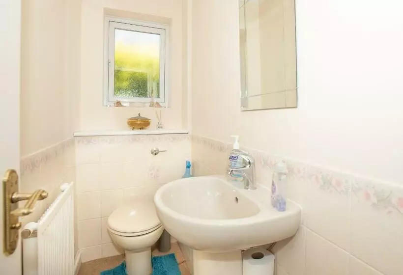 Majatalo Luxury House In Warsash