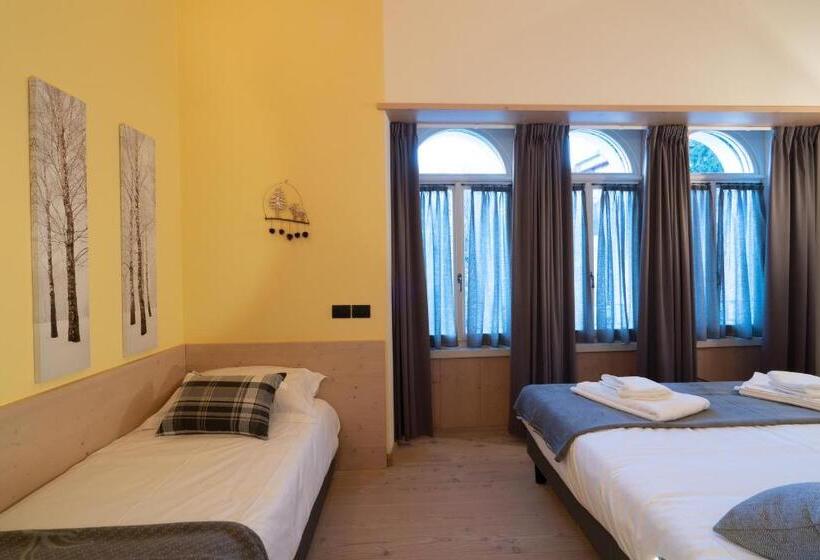 פנסיון Marzia Lounge