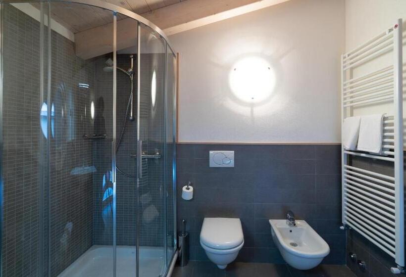 פנסיון Marzia Lounge