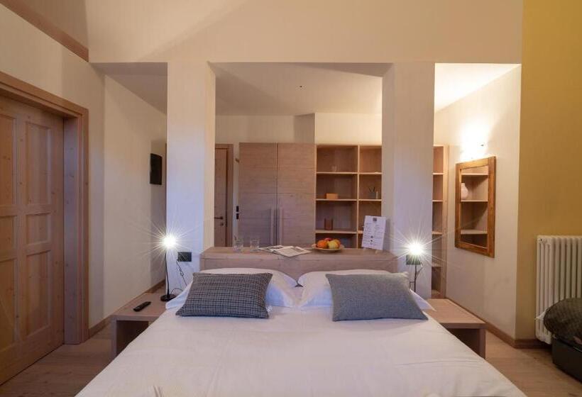 פנסיון Marzia Lounge