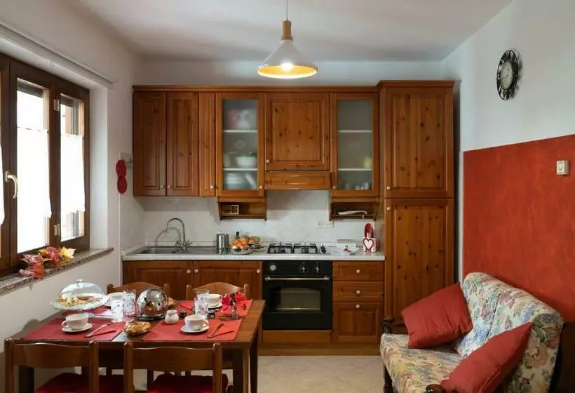 Aamiaismajoitus (B&B) La Bouganville Di Sante E Rosa