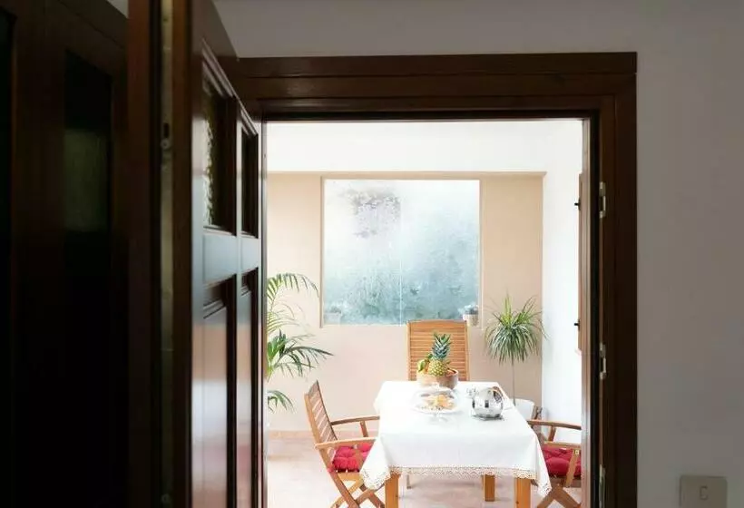 Aamiaismajoitus (B&B) La Bouganville Di Sante E Rosa