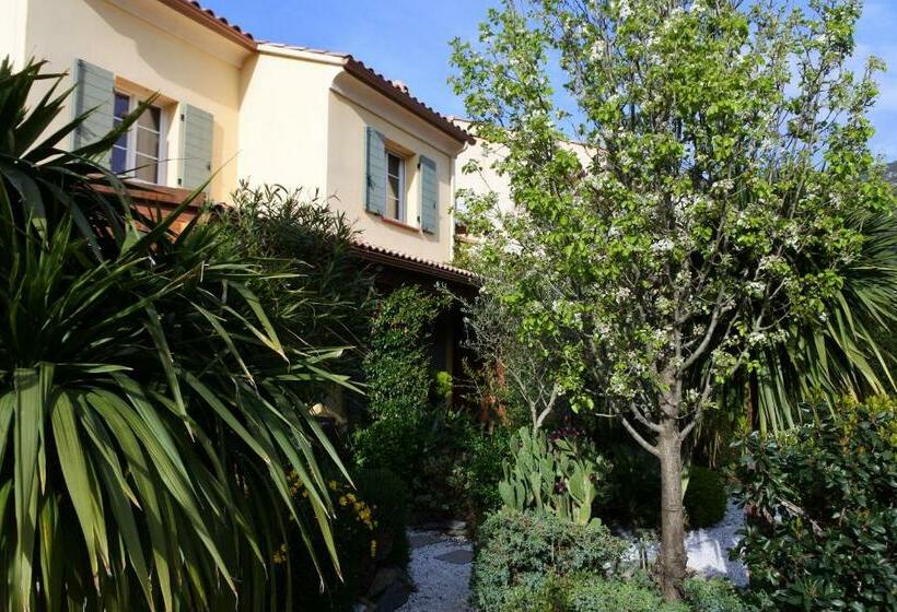 تختخواب و صبحانه Patrimonio Chambre Avec Commodités Chez L’habitant