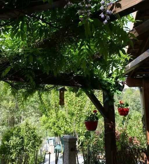 Aamiaismajoitus (B&B) Patrimonio Chambre Avec Commodités Chez L’habitant