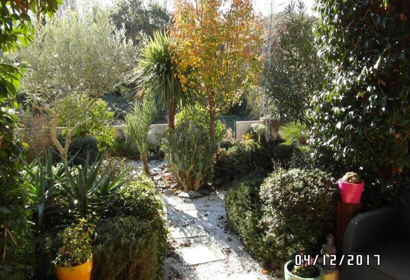 تختخواب و صبحانه Patrimonio Chambre Avec Commodités Chez L’habitant