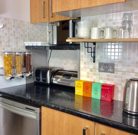 민박 Station House