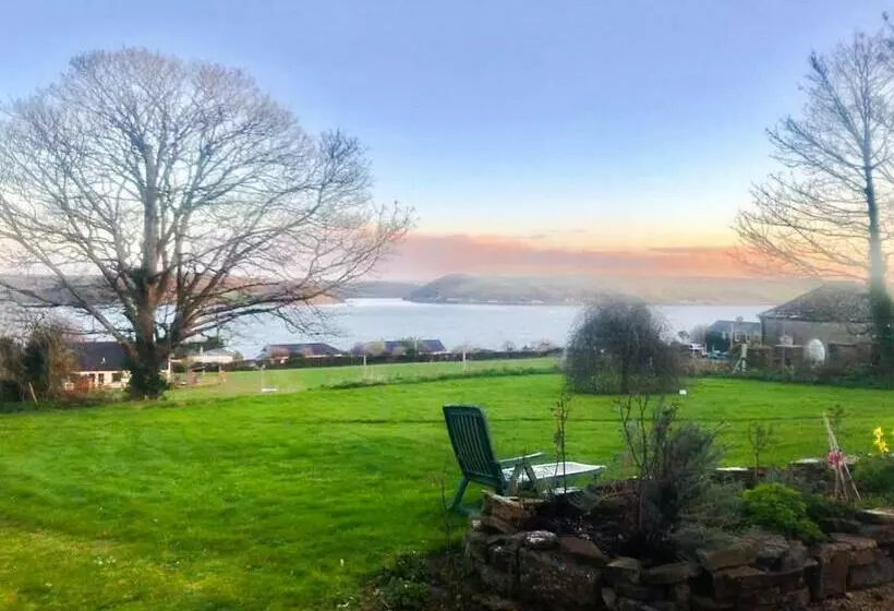 Bed and Breakfast Tranquil Water