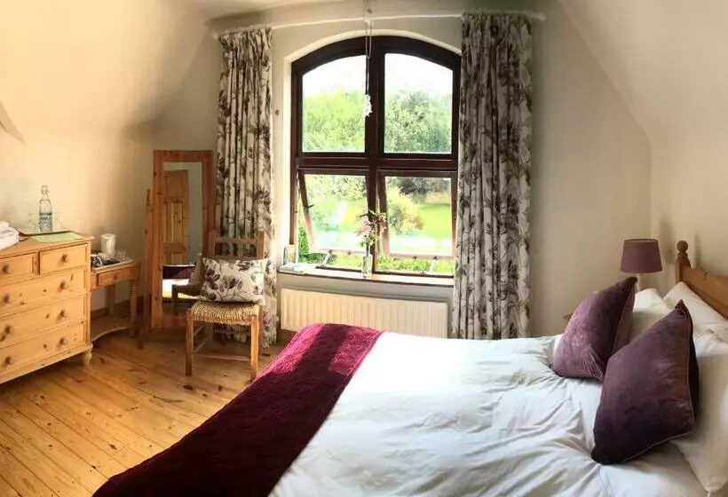 Bed and Breakfast Tranquil Water