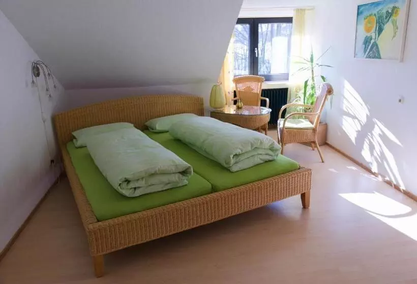 ペンション Bio Gästehaus Rhöndistel
