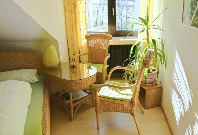 ペンション Bio Gästehaus Rhöndistel