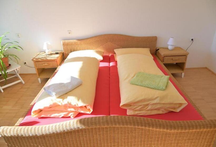 ペンション Bio Gästehaus Rhöndistel