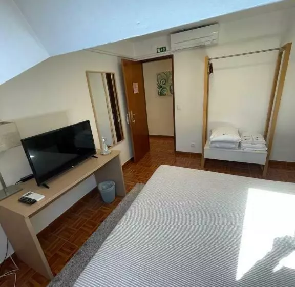 Majatalo Guest House Towercc