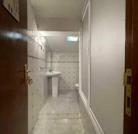 Majatalo Guest House Towercc