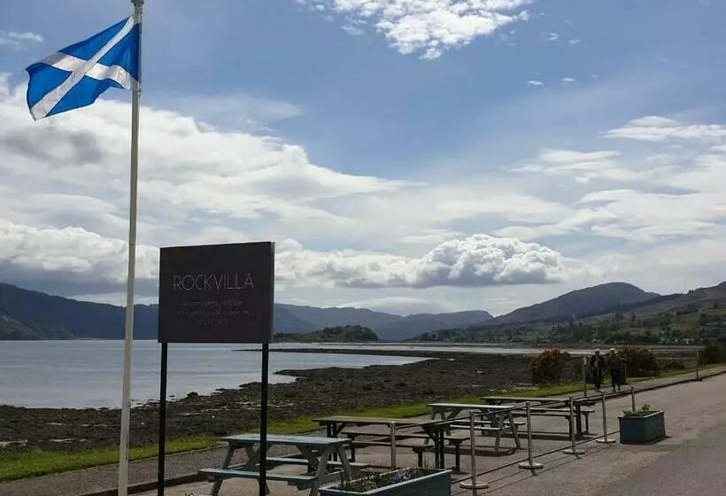 Majatalo Rockvilla Guest House