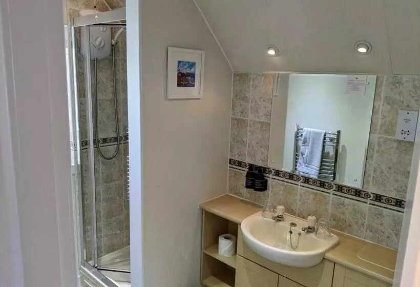 Majatalo Rockvilla Guest House