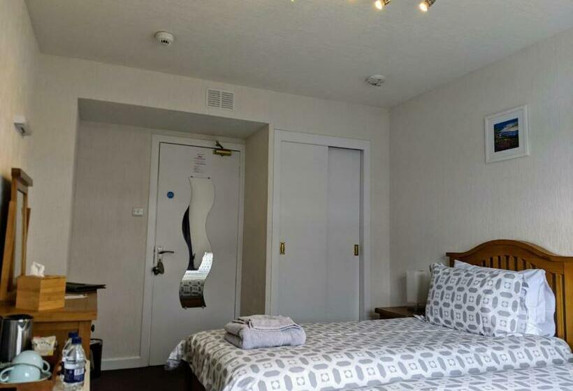 פנסיון Rockvilla Guest House