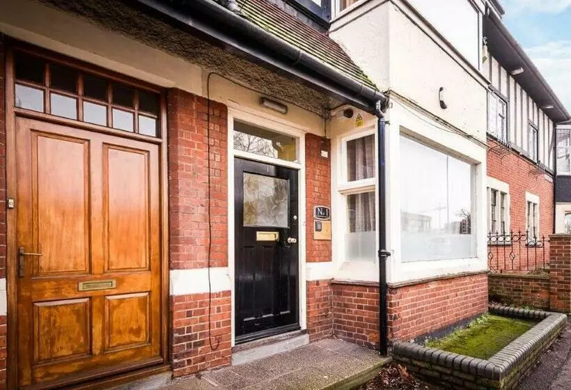 ベッドアンドブレックファースト 1 Riverside Apartments