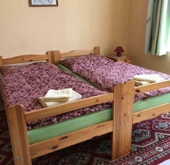 住宿加早餐  Falubíró Vendégháza