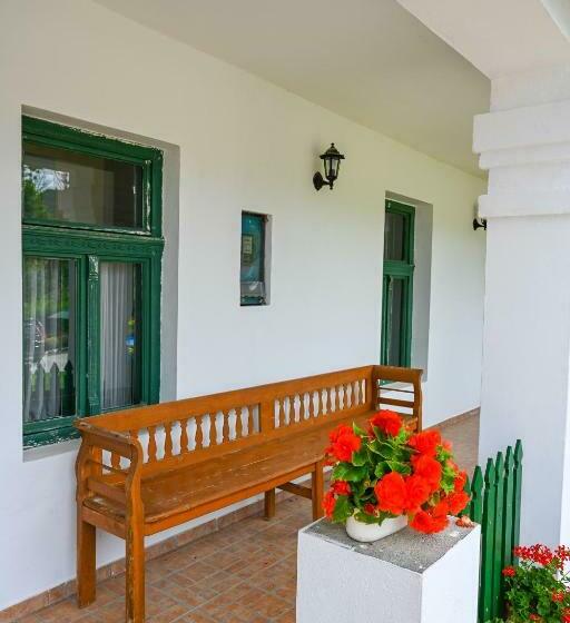 住宿加早餐  Falubíró Vendégháza