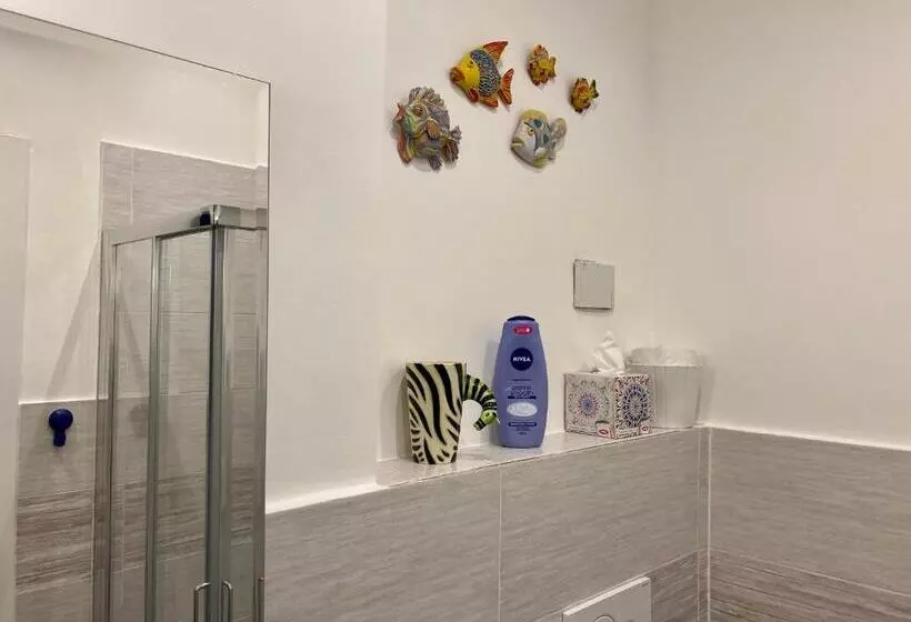 Aamiaismajoitus (B&B) Lungomare Portoturistico