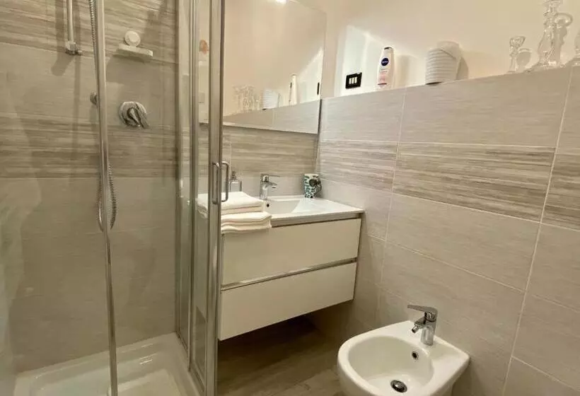 Aamiaismajoitus (B&B) Lungomare Portoturistico