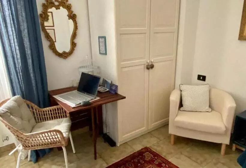 Aamiaismajoitus (B&B) Lungomare Portoturistico