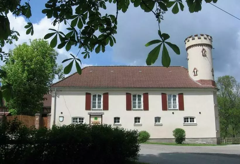 Hotelli Pension Kastanienhof