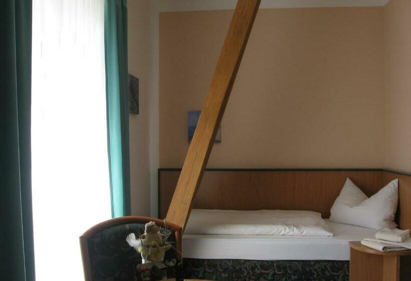 בית מלון כפרי Pension Kastanienhof