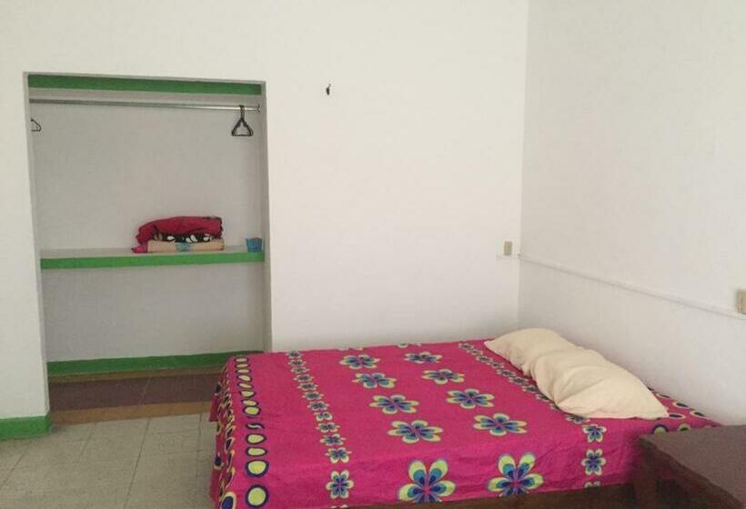 پانسیون Hostal La Concordia