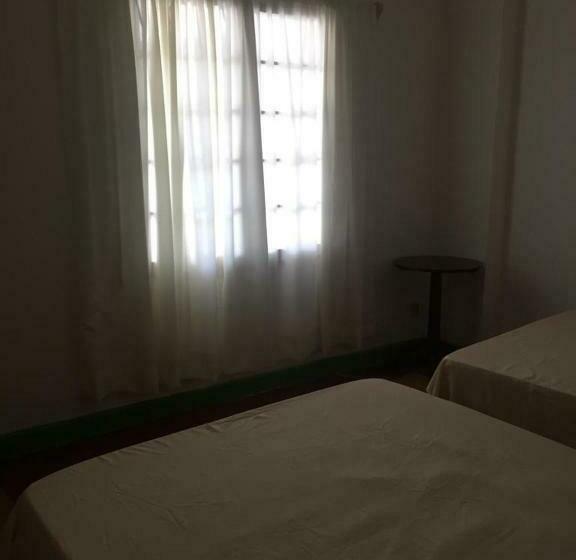 پانسیون Hostal La Concordia