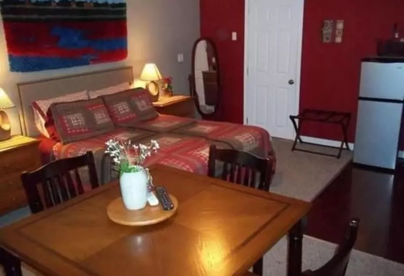 Tin Brook Bed & Breakfast