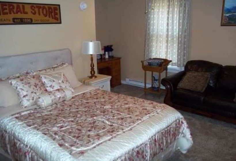 Tin Brook Bed & Breakfast