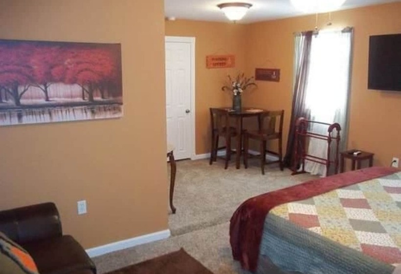 Tin Brook Bed & Breakfast