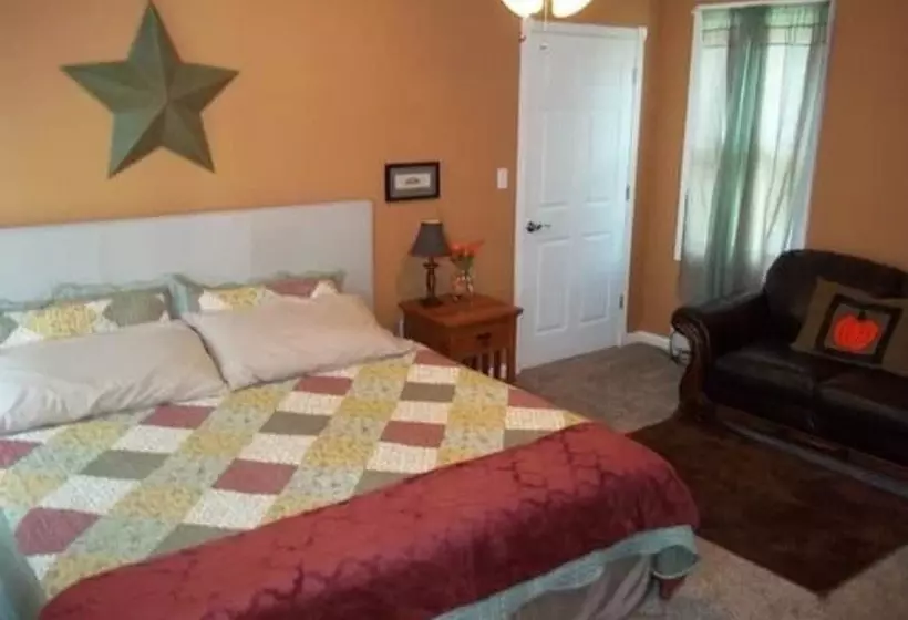 Tin Brook Bed & Breakfast