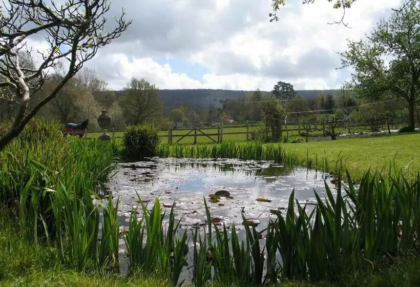 Aamiaismajoitus (B&B) Brook Barn