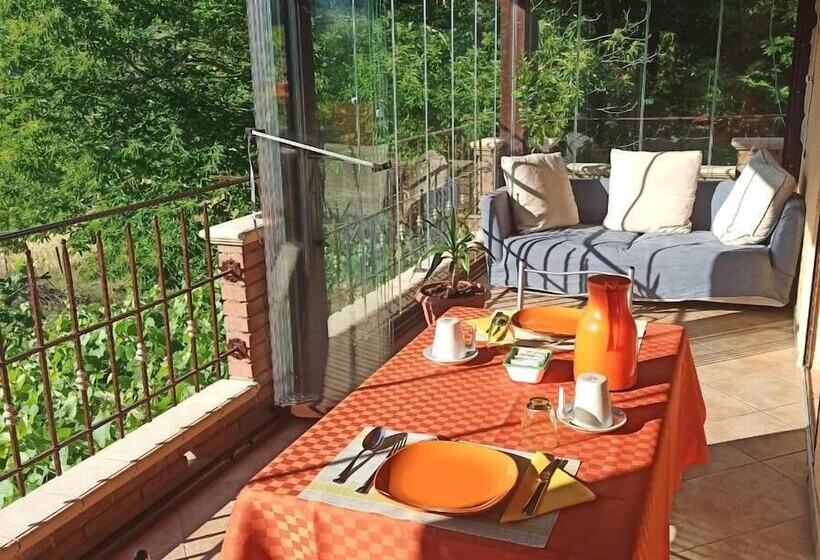 Aamiaismajoitus (B&B) Dolcedorme Del Pollino