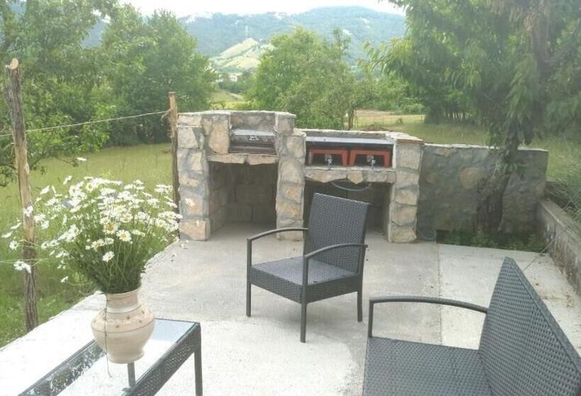 Aamiaismajoitus (B&B) Dolcedorme Del Pollino