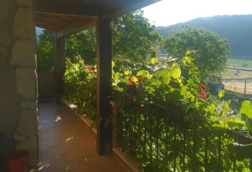 Aamiaismajoitus (B&B) Dolcedorme Del Pollino