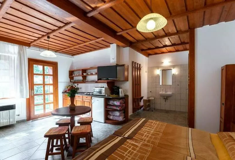 Majatalo Nyugalom Apartman Hercegkút