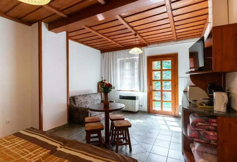 Majatalo Nyugalom Apartman Hercegkút